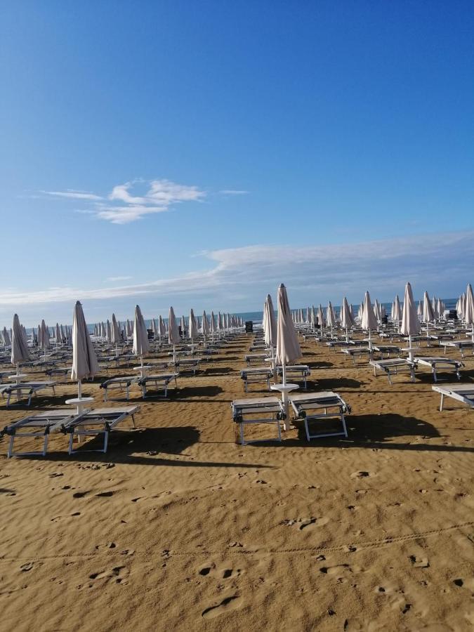 Hotel Trifoglio Lido di Jesolo Exterior photo